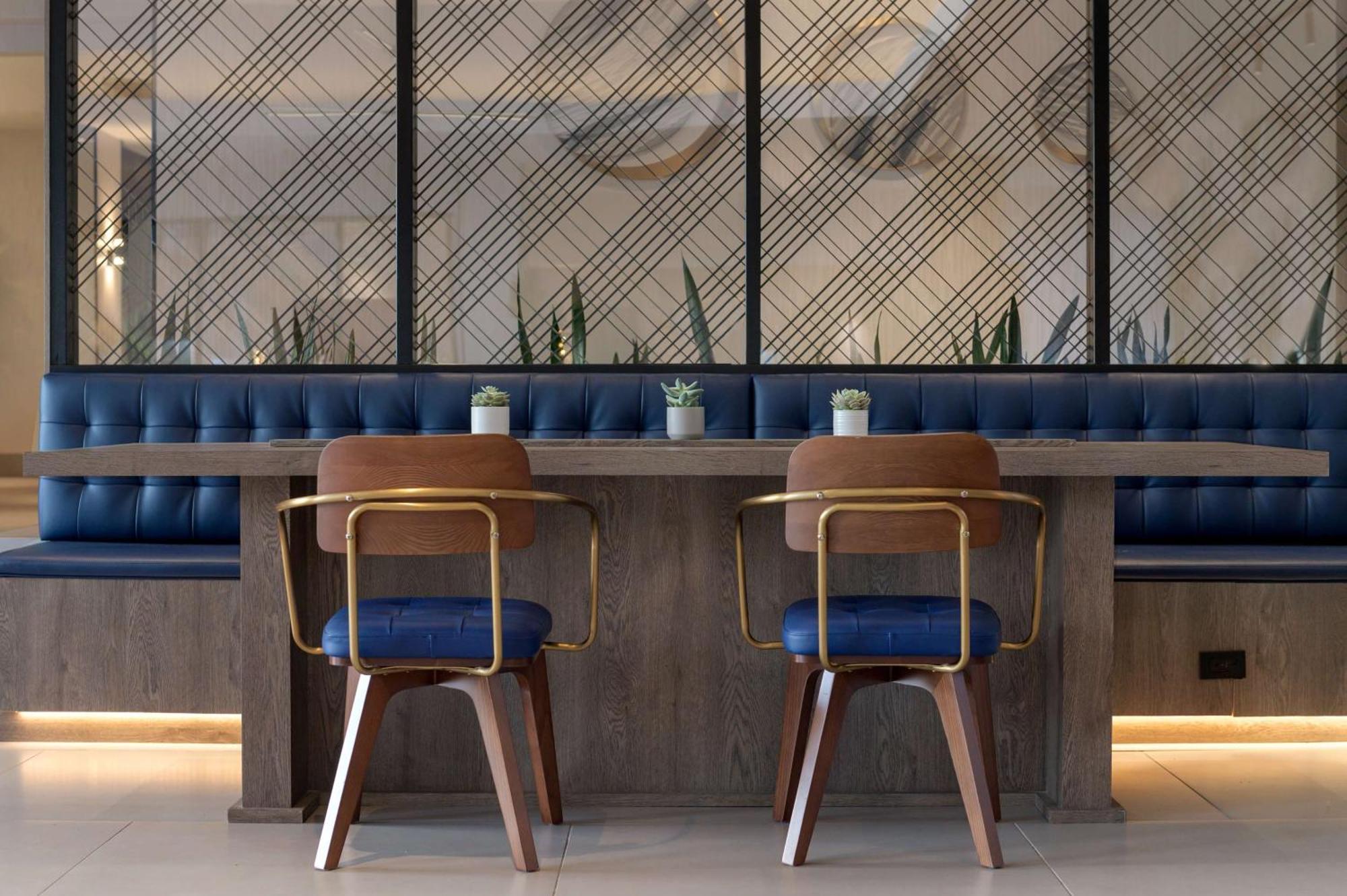 Готель Doubletree By Hilton San Francisco South Airport Blvd Саут-Сан-Франциско Екстер'єр фото